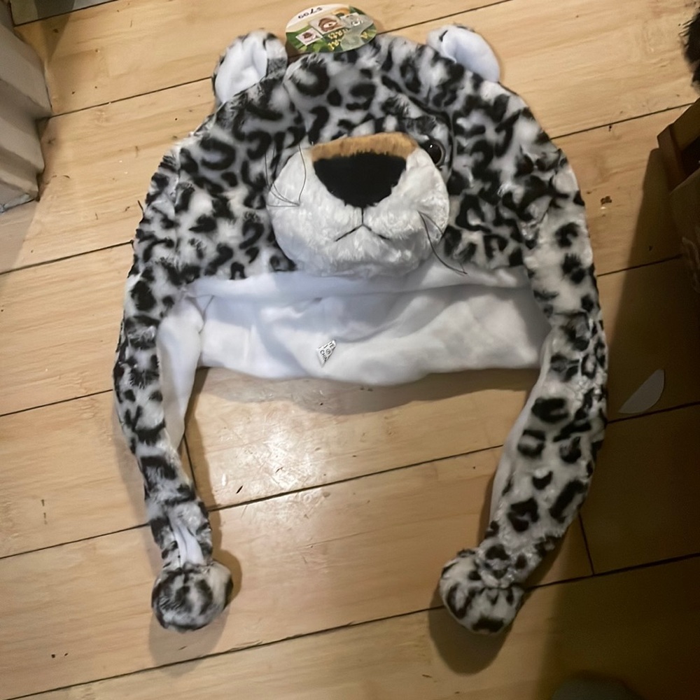 Insulated faux fur snow leopard hat
